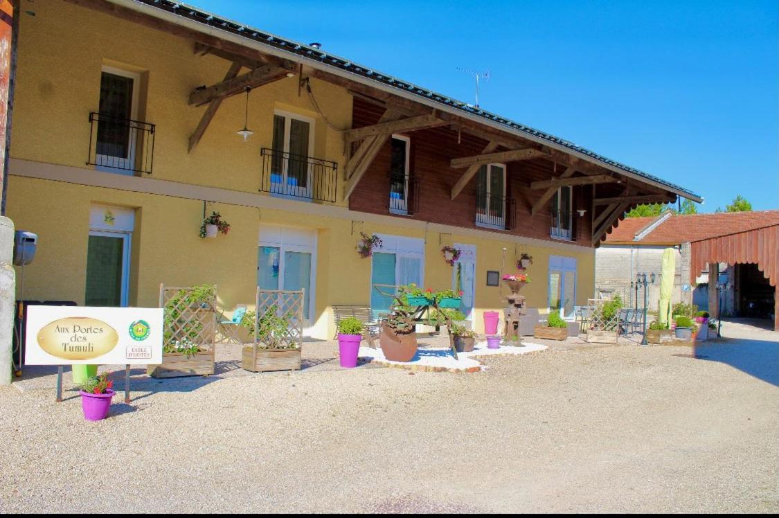 Chambres D'Hotes Aux Portes Des Tumuli Bussy-le-Château Buitenkant foto
